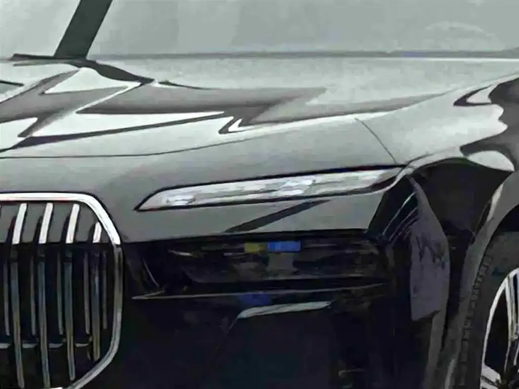 BMW 7 Series — фото 2