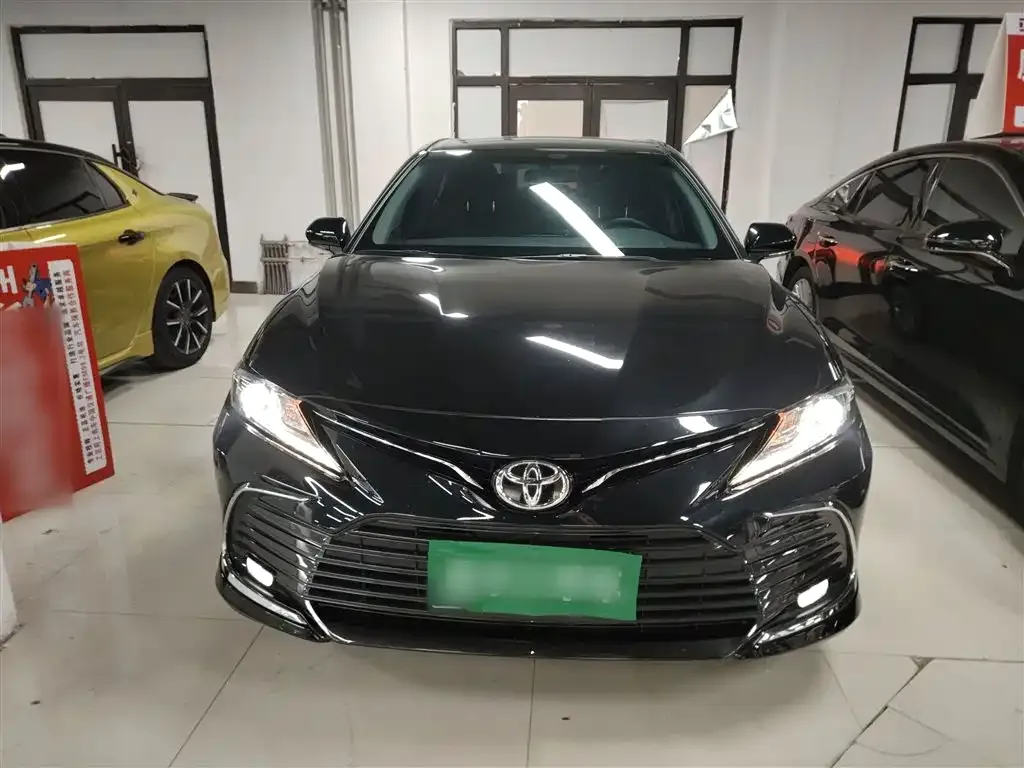 Toyota Camry 2023 из CN, фото 3