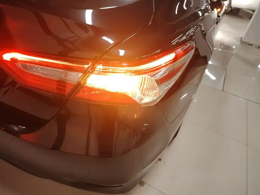 Toyota Camry 2023 из CN, фото 4