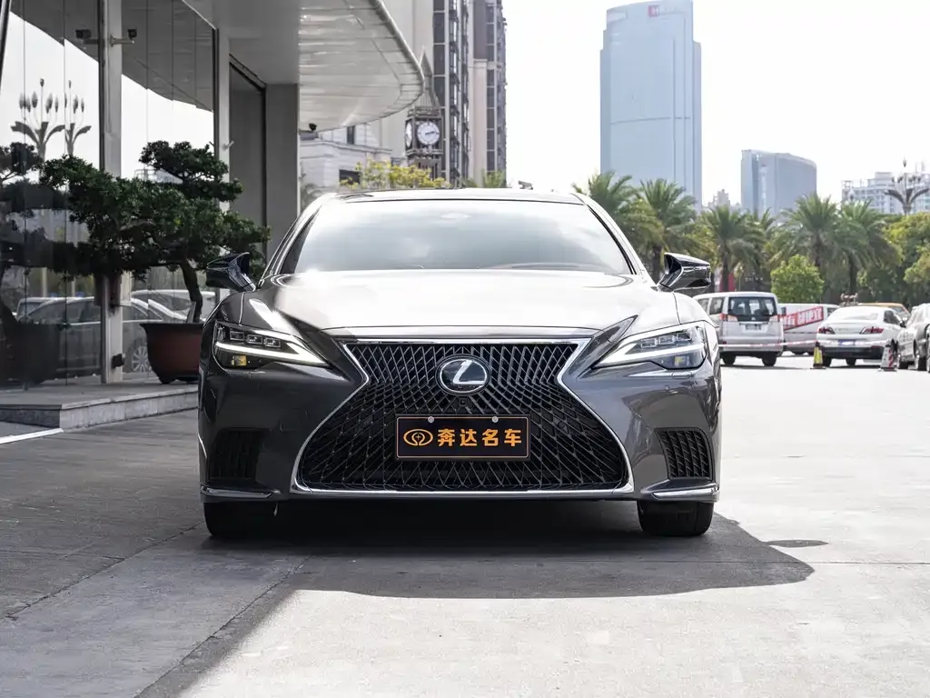 Lexus LS 2025 из CN, фото 10