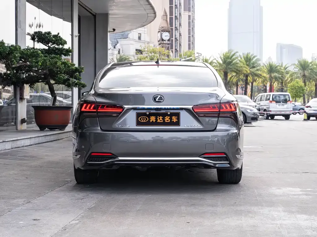 Lexus LS 2025 из CN, фото 4