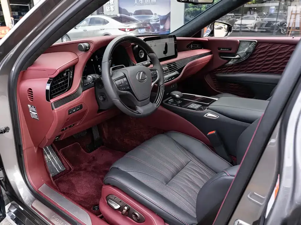 Lexus LS 2025 из CN, фото 9