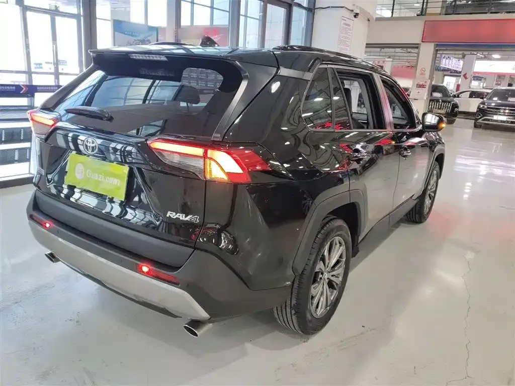 Toyota RAV4 2025 из CN, фото 7