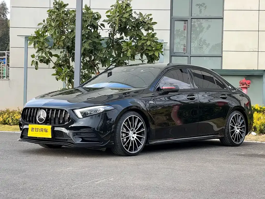 Mercedes-Benz A-Class AMG 2023 из CN, фото 1