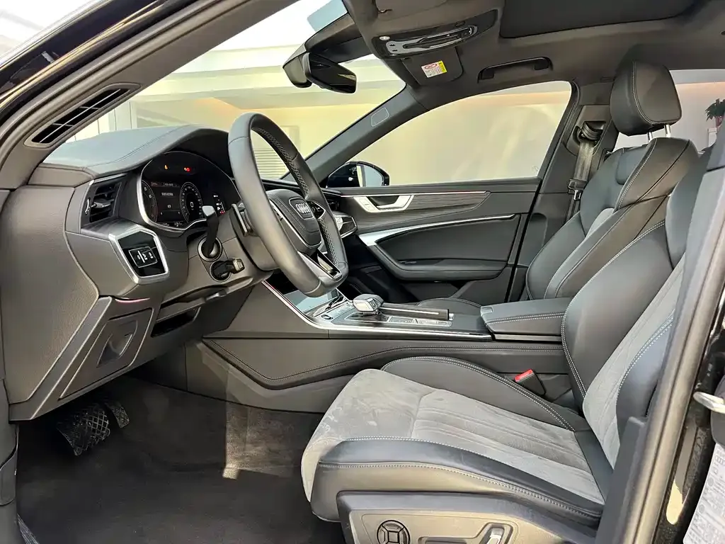 Audi A6L 2024 из CN, фото 8