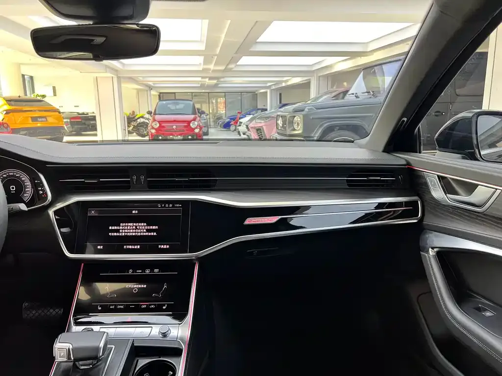 Audi A6L 2024 из CN, фото 9