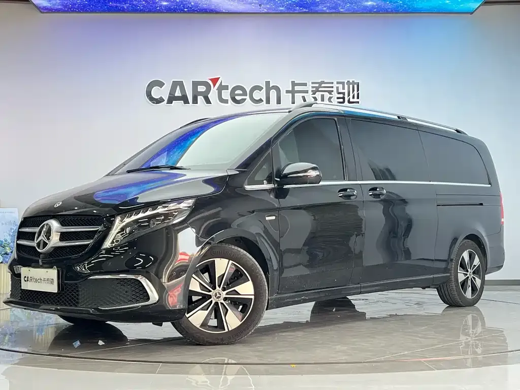 Mercedes-Benz V-Class 2023 из CN, фото 1
