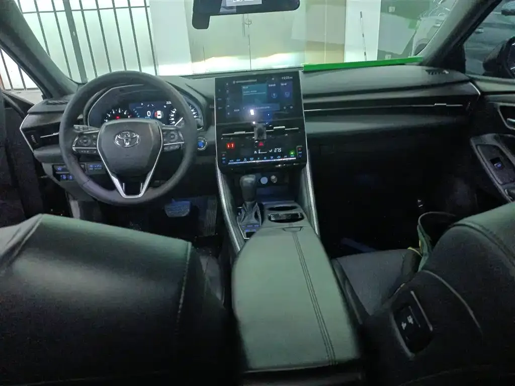 Toyota Avalon 2023 из CN, фото 3