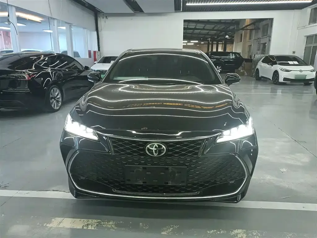 Toyota Avalon 2023 из CN, фото 4