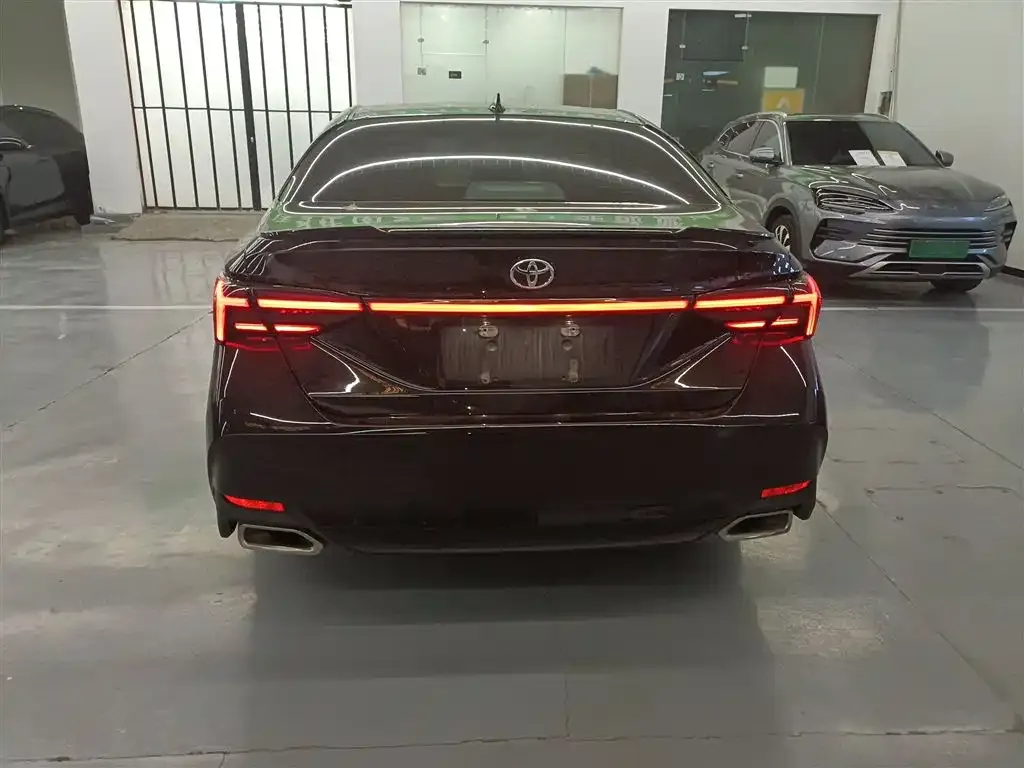 Toyota Avalon 2023 из CN, фото 8