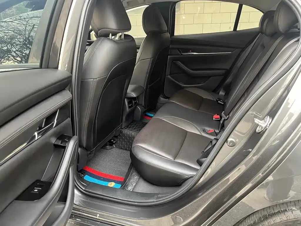 Mazda 3 Axela 2021 из CN, фото 3