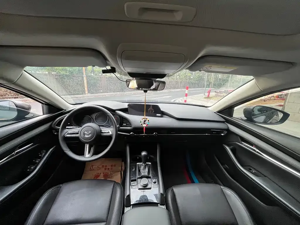 Mazda 3 Axela 2021 из CN, фото 5