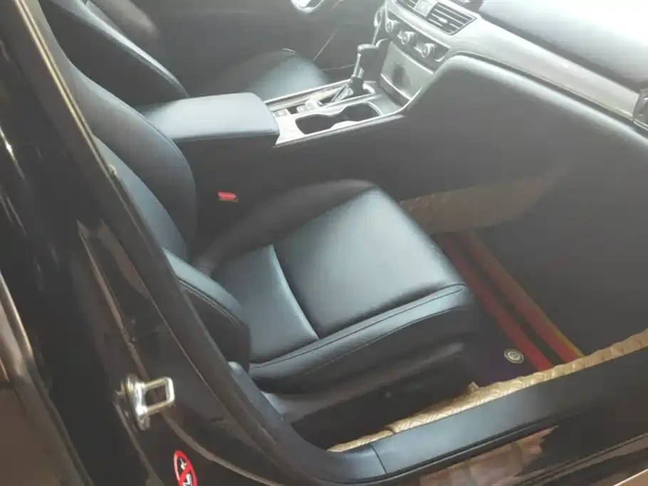 Honda Accord 2021 из CN, фото 3