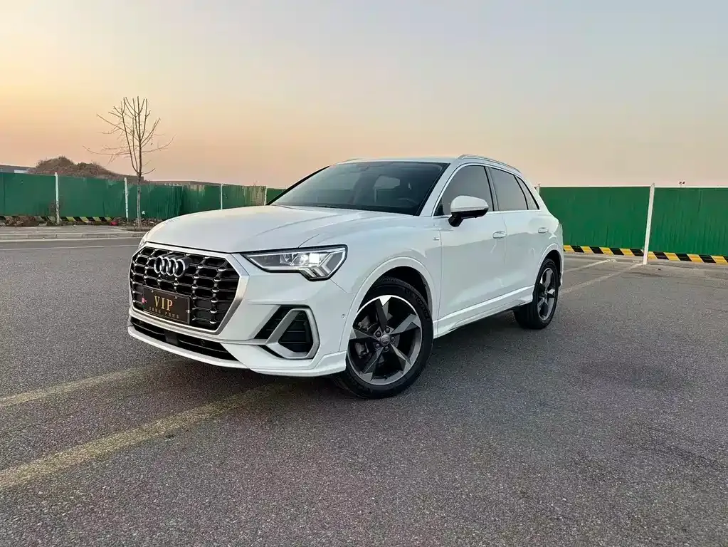 Audi Q3 2022 из CN, фото 1