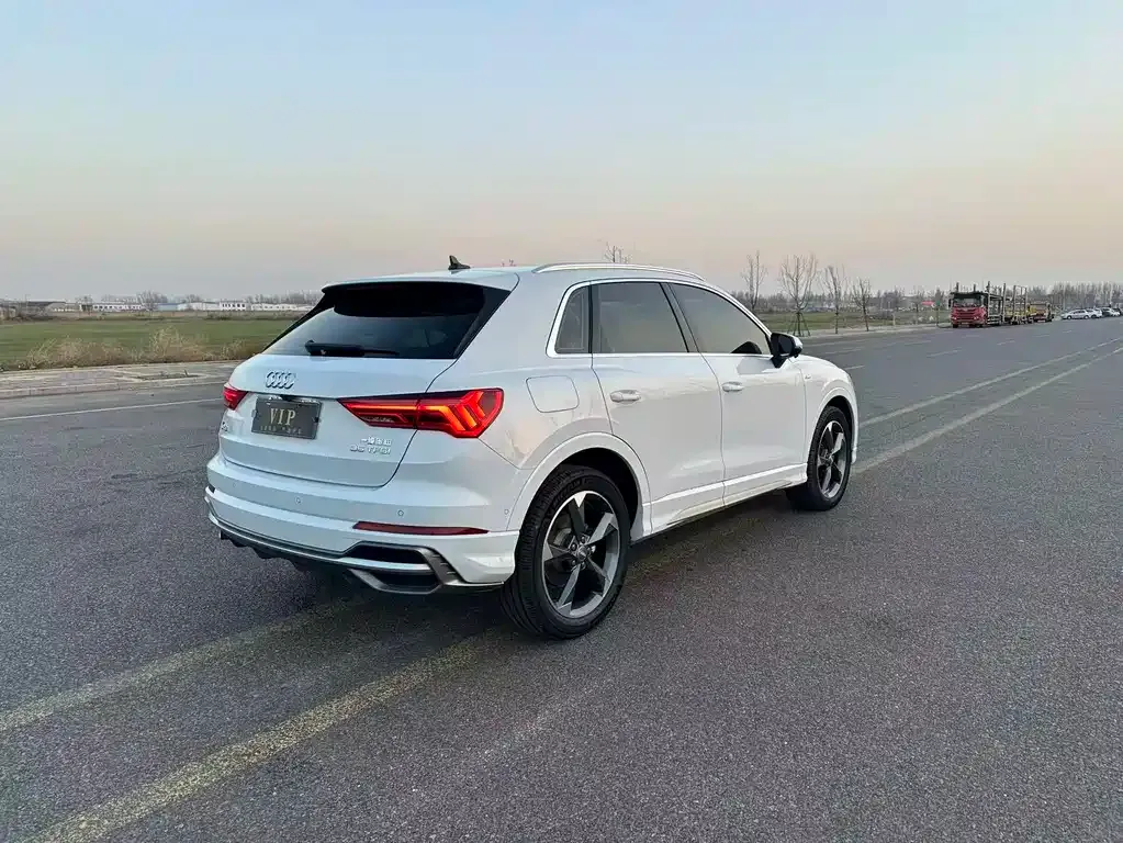Audi Q3 2022 из CN, фото 5