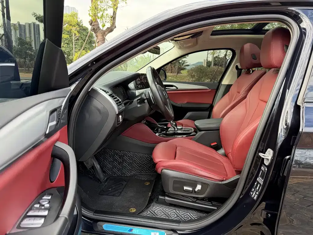 BMW X4 2023 из CN, фото 4