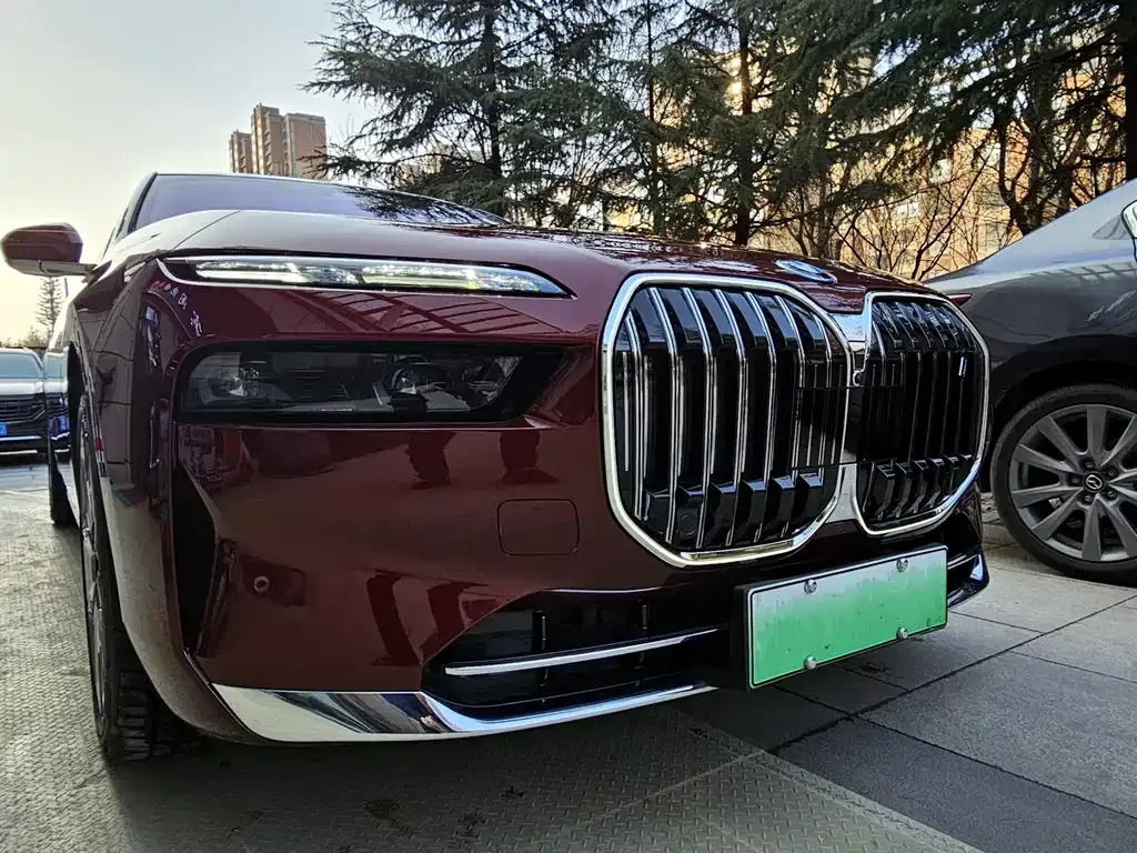 BMW i7 2023 из CN, фото 3