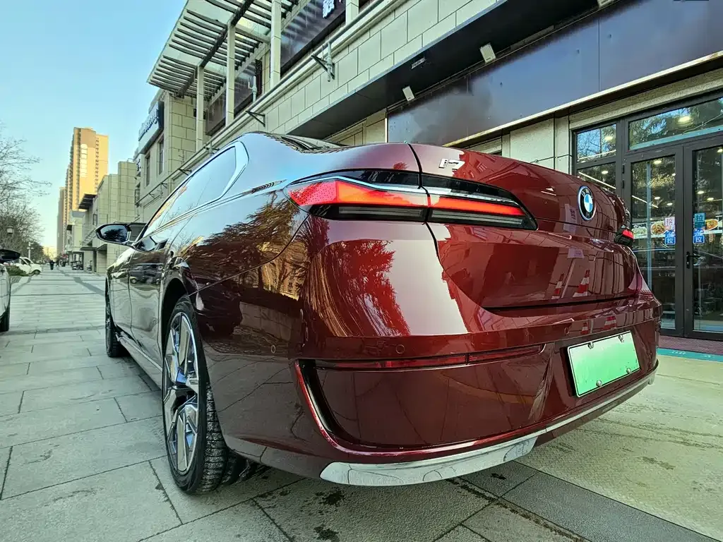 BMW i7 2023 из CN, фото 9