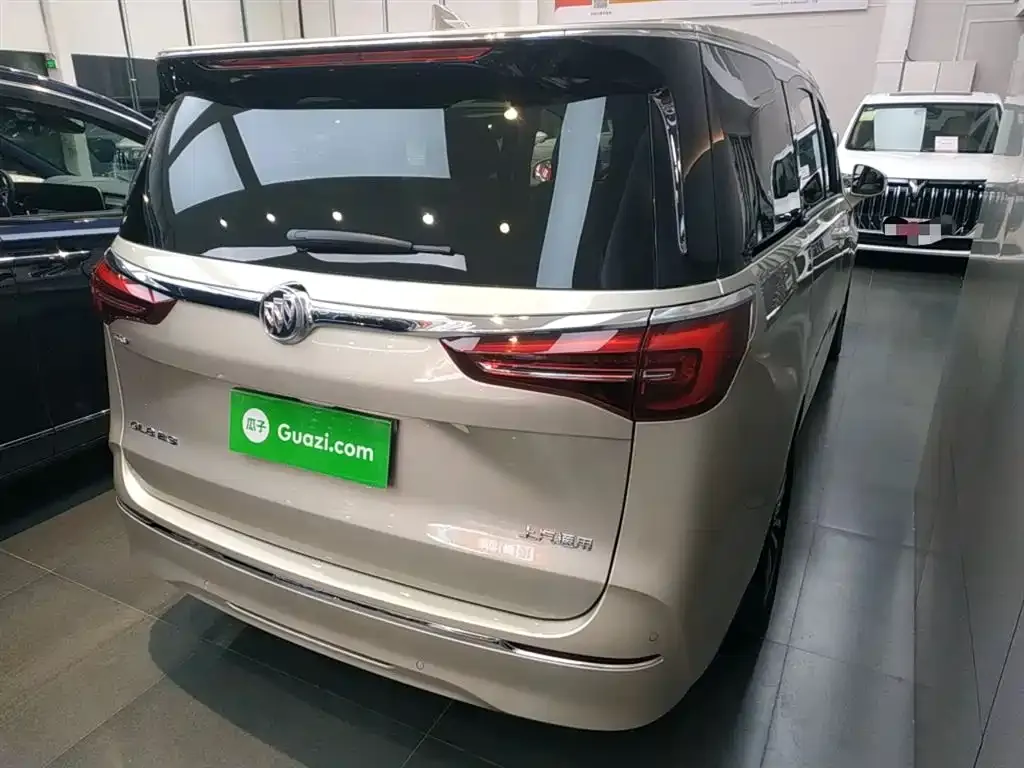Buick GL8 2021 из CN, фото 2