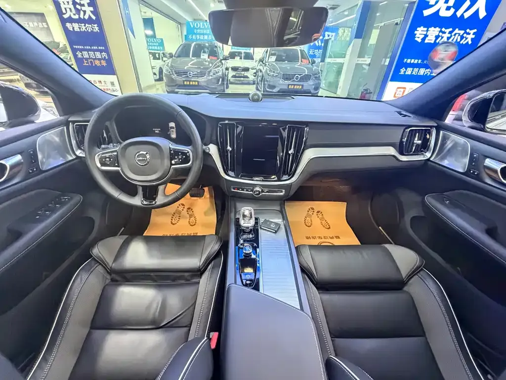 Volvo V60 2024 из CN, фото 8