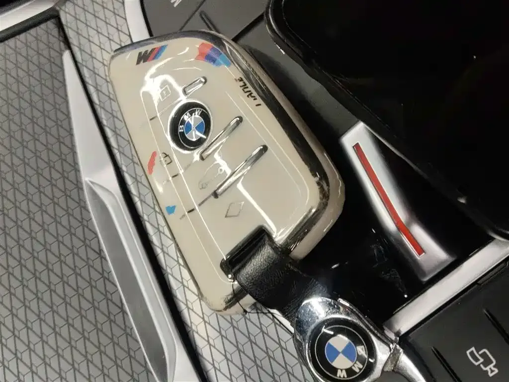 BMW 3 Series 2024 из CN, фото 6