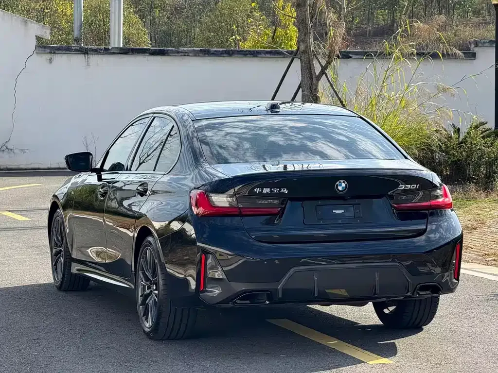 BMW 3 Series 2023 из CN, фото 3