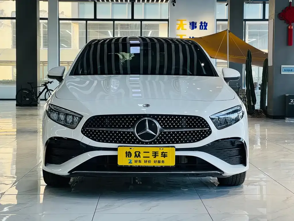 Mercedes-Benz A-Class 2024 из CN, фото 7
