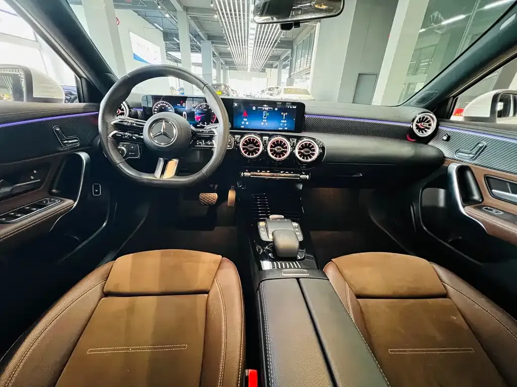 Mercedes-Benz A-Class 2024 из CN, фото 5
