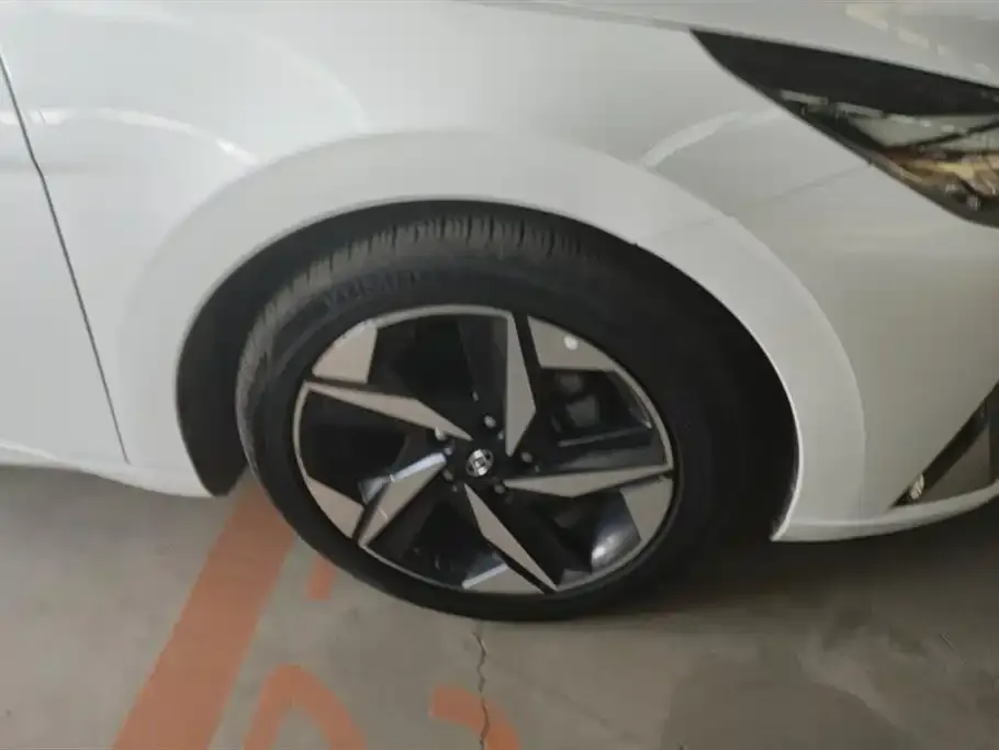 Hyundai Elantra 2021 из CN, фото 3