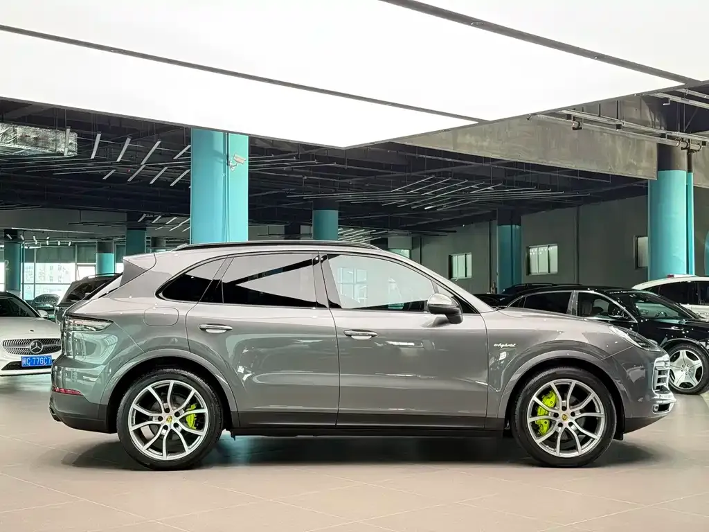 Porsche Cayenne Hybrid 2022 из CN, фото 10