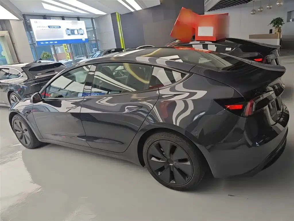 Tesla Model 3 2025 из CN, фото 4