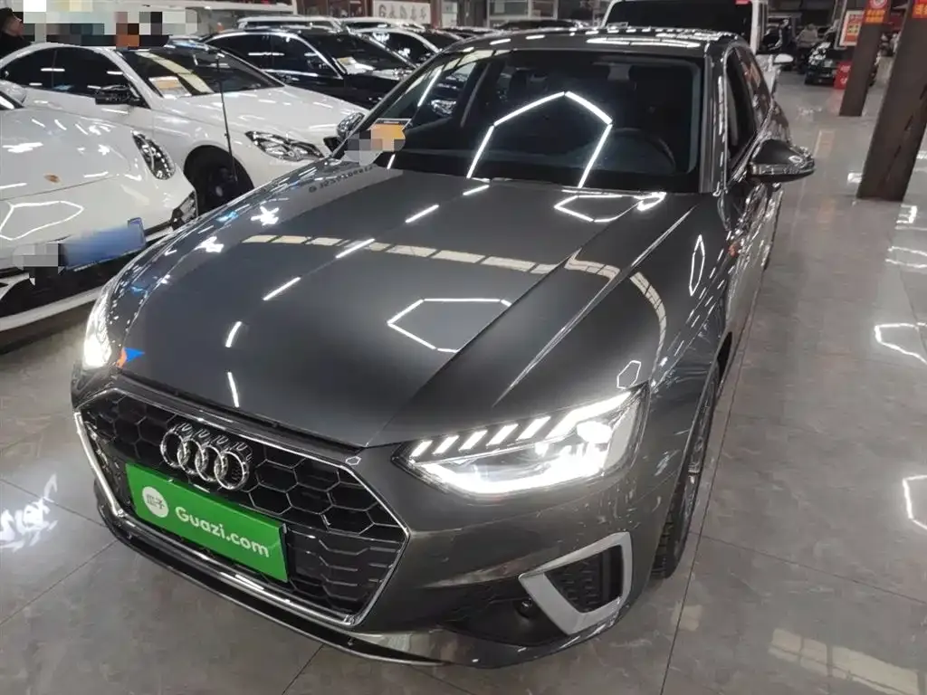 Audi A4L 2023 из CN, фото 1