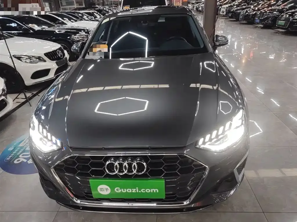 Audi A4L 2023 из CN, фото 7