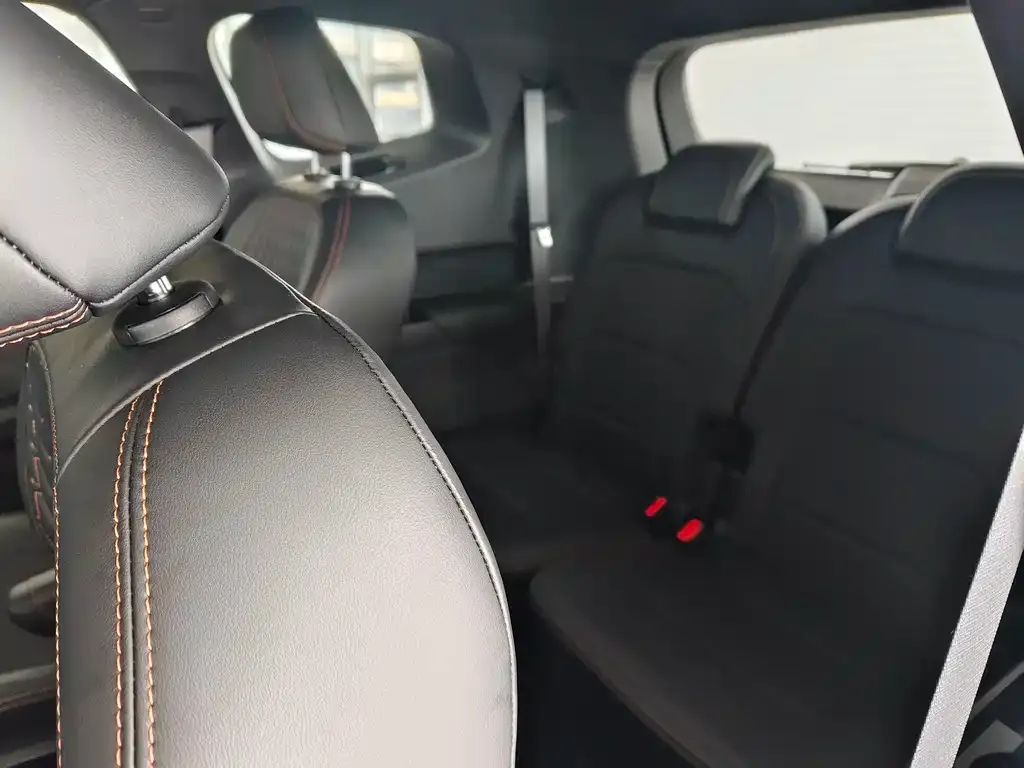 Geely Haoyue L 2025 из CN, фото 4