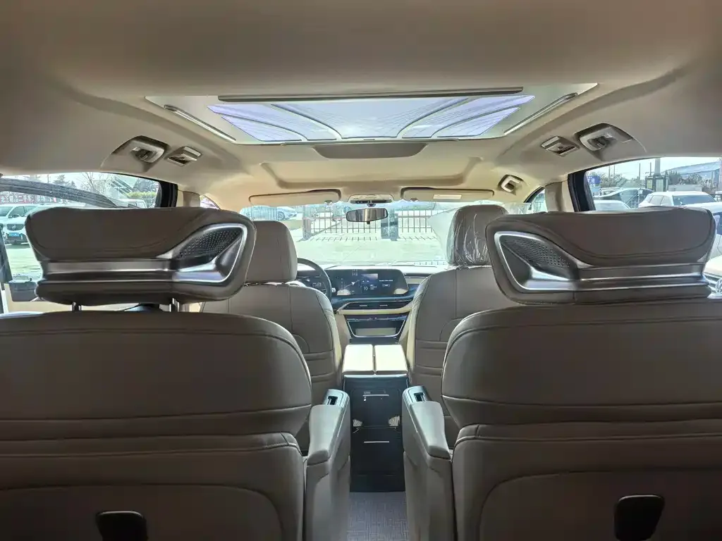 Buick GL8 2026 из CN, фото 2