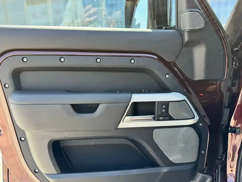 Land Rover Defender 2023 из CN, фото 5