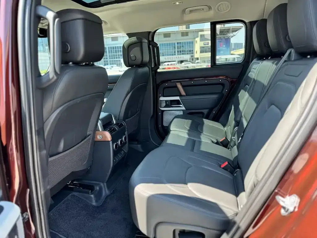 Land Rover Defender 2023 из CN, фото 6