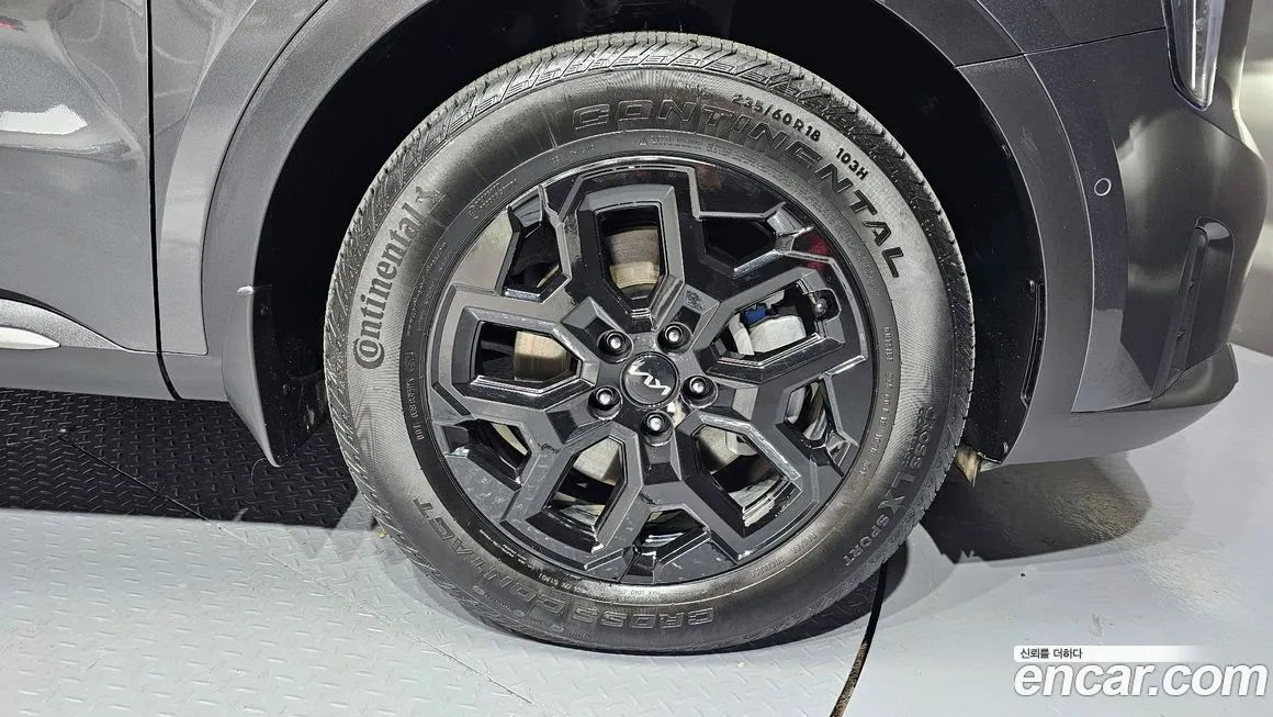 Kia Sorento — фото 5