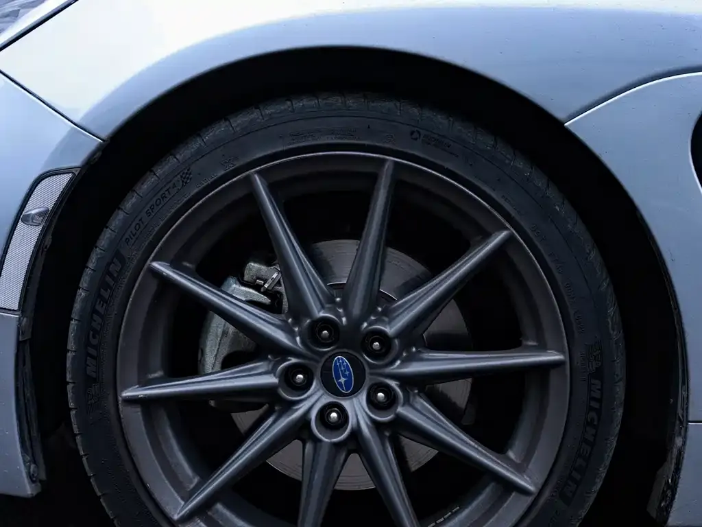 Subaru BRZ 2022 из CN, фото 8