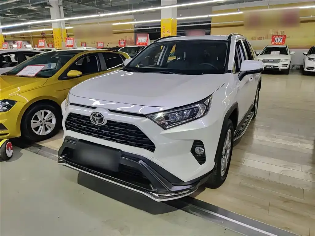 Toyota RAV4 2021 из CN, фото 1