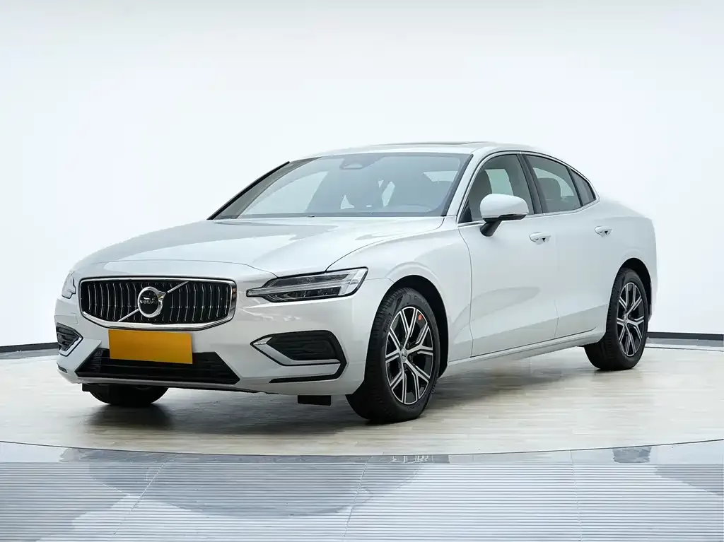 Volvo S60 2026 из CN, фото 1