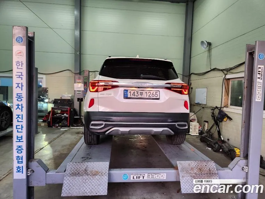 Kia Seltos 2023 из KR, фото 2