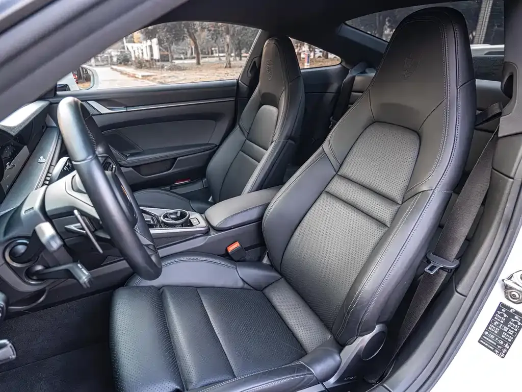 Porsche 911 2023 из CN, фото 10