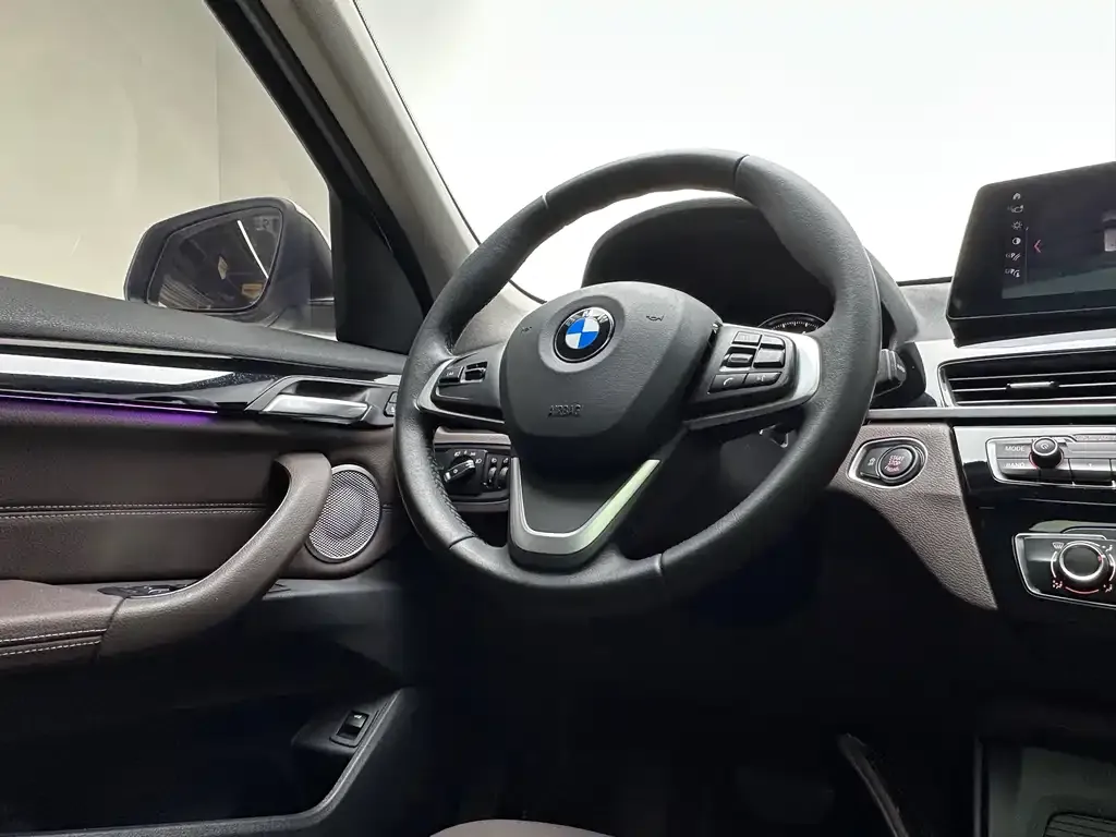 BMW X1 2021 из CN, фото 10