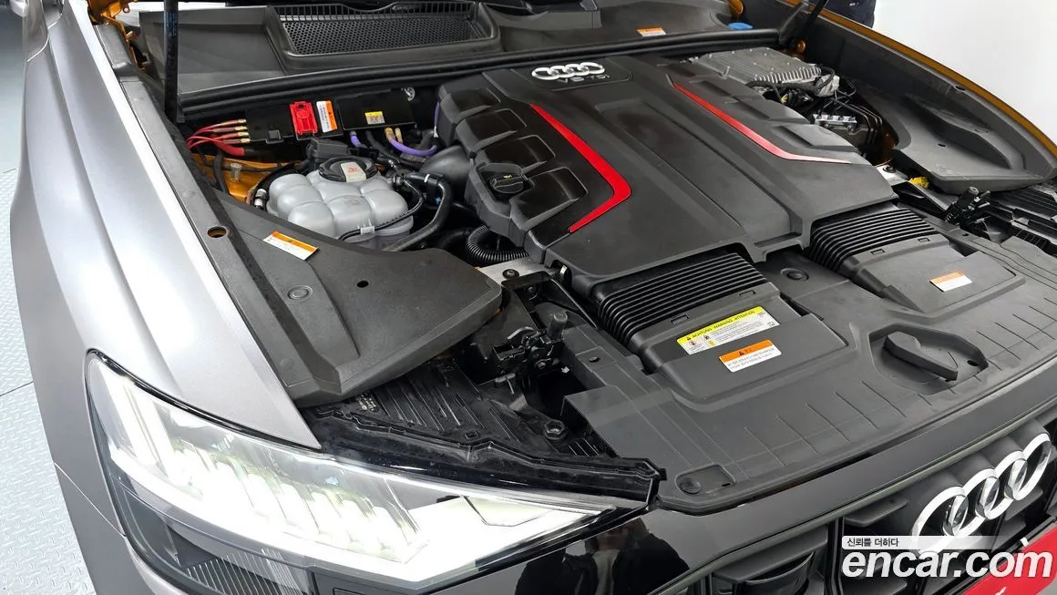 Audi SQ8 2021 из KR, фото 10