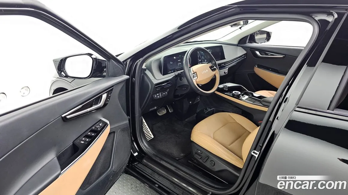 Kia EV6 2023 из KR, фото 10