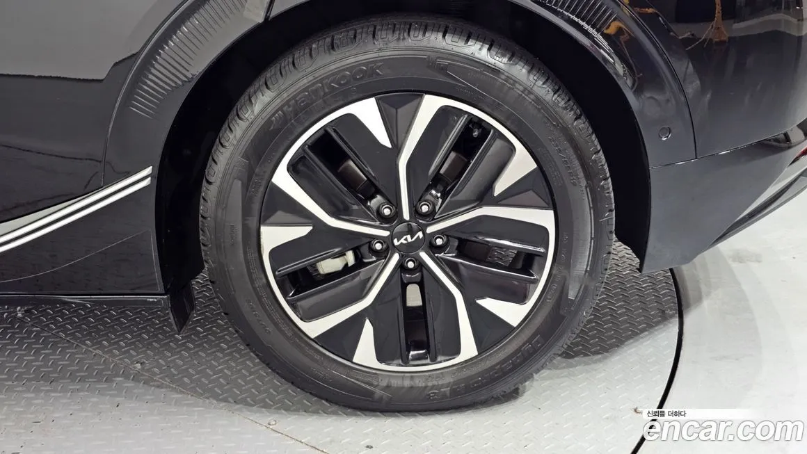 Kia EV6 2023 из KR, фото 5