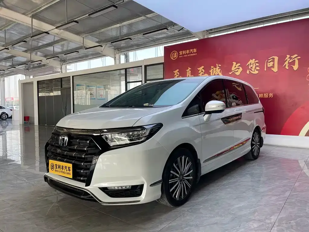 Honda Elysion 2023 из CN, фото 1