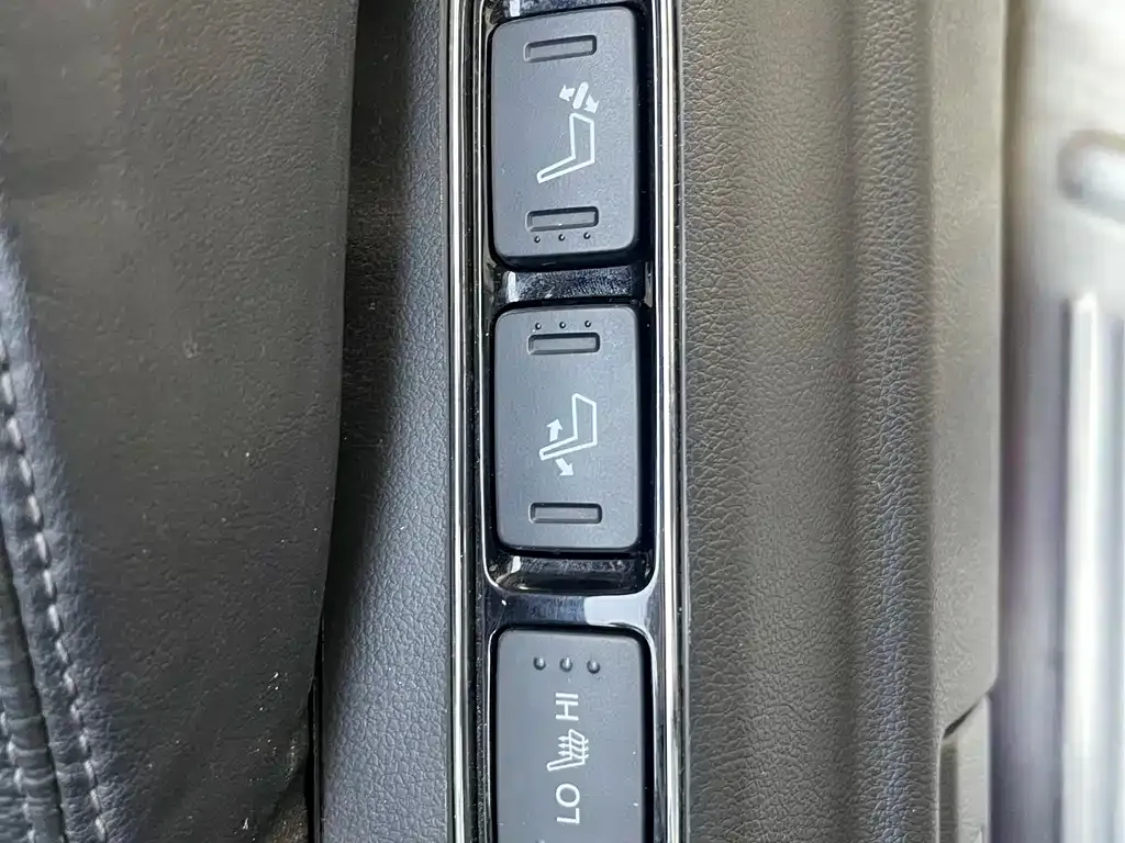Honda Elysion 2023 из CN, фото 6