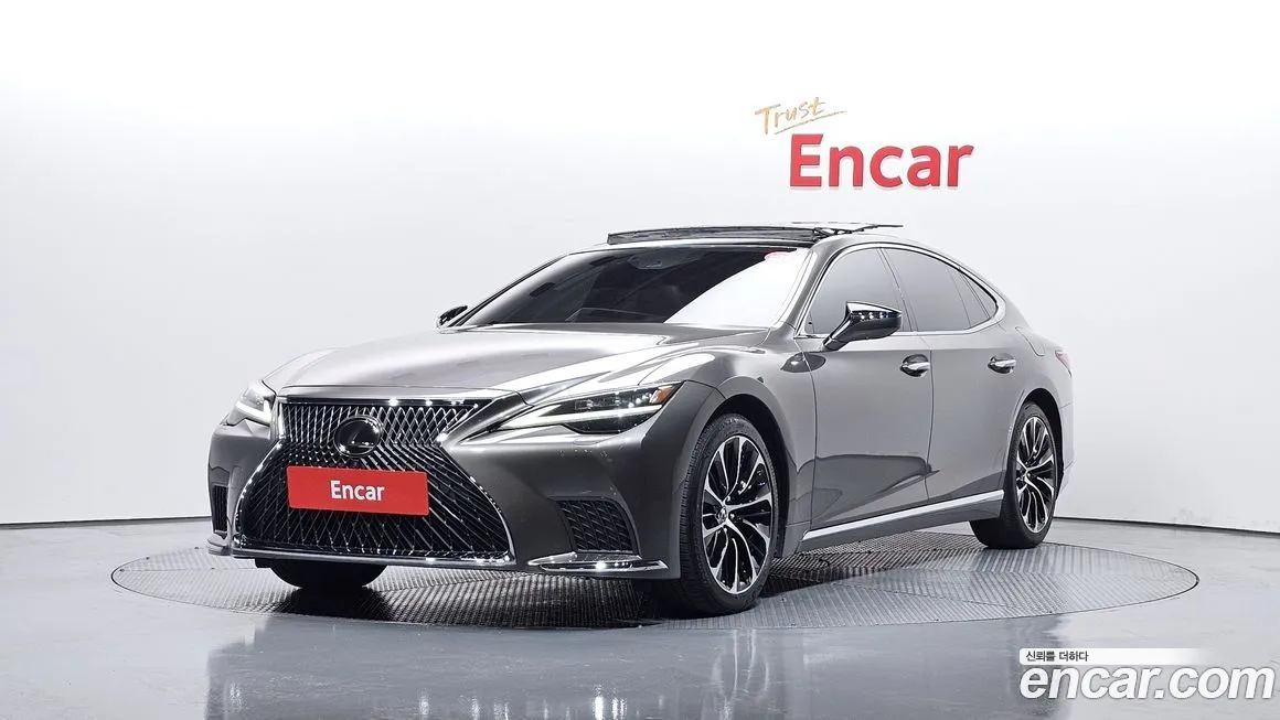 Lexus LS